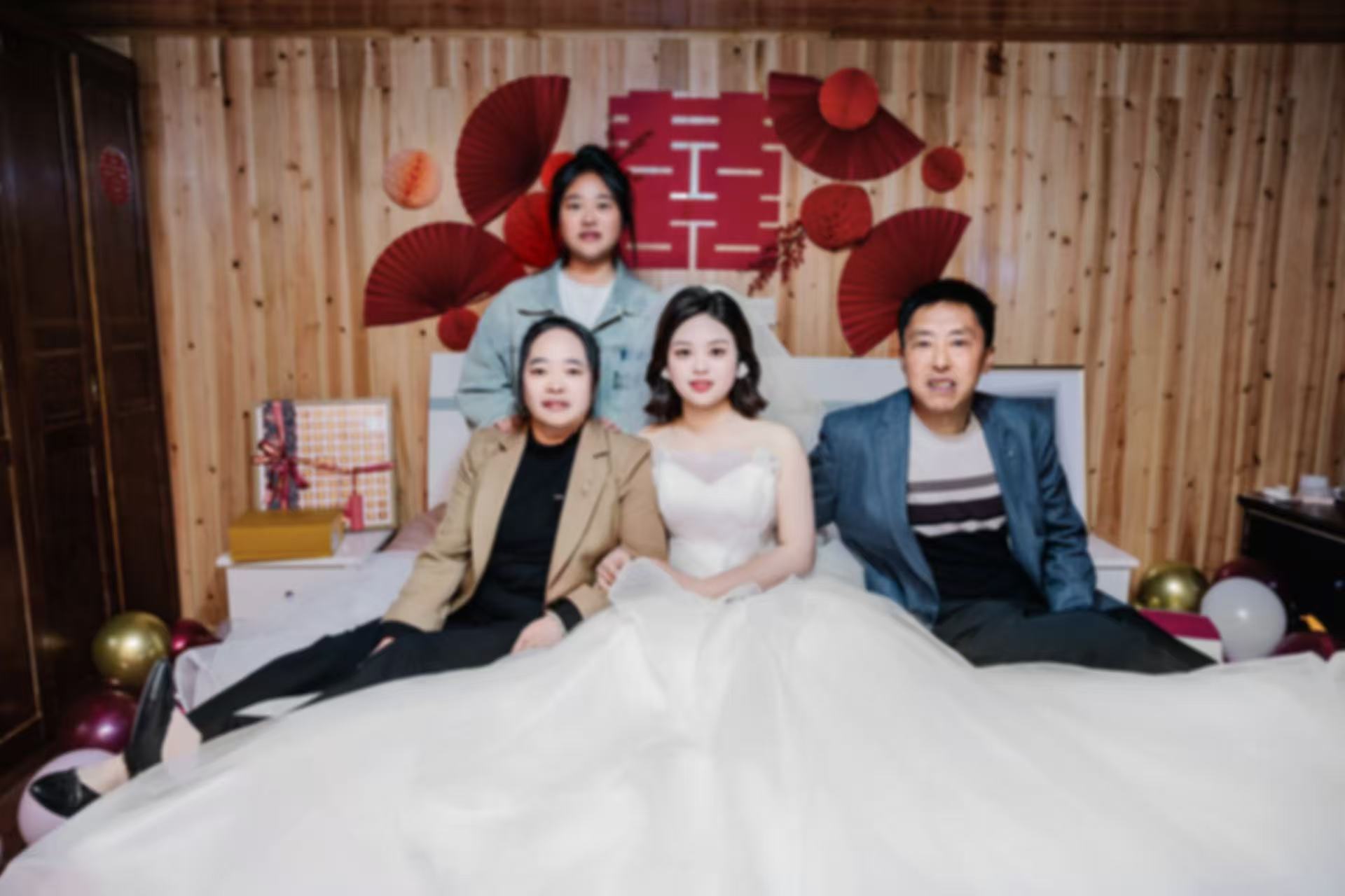 鄭莉麗.jpg 鄭莉麗.jpg